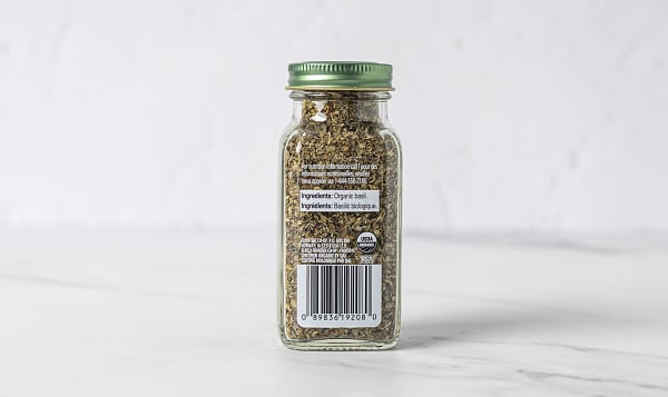 Organic Basil Leaf in Glass Bottle