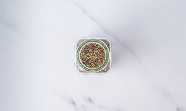 Organic Ground Pepper in Glass Bottle