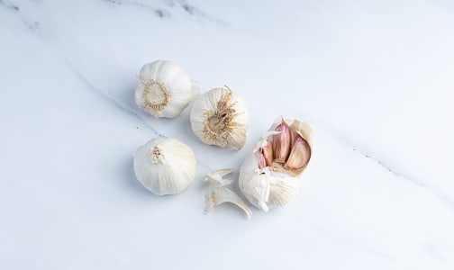 Local Organic Garlic, White - Or Red Russian Garlic- Code#: PR175583LPO