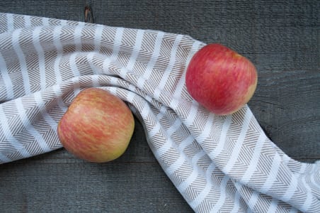 Organic Apples, Ambrosia, Case- Code#: PR101061NCO