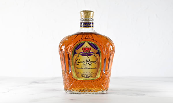 Crown Royal - Deluxe Canadian Whiskey